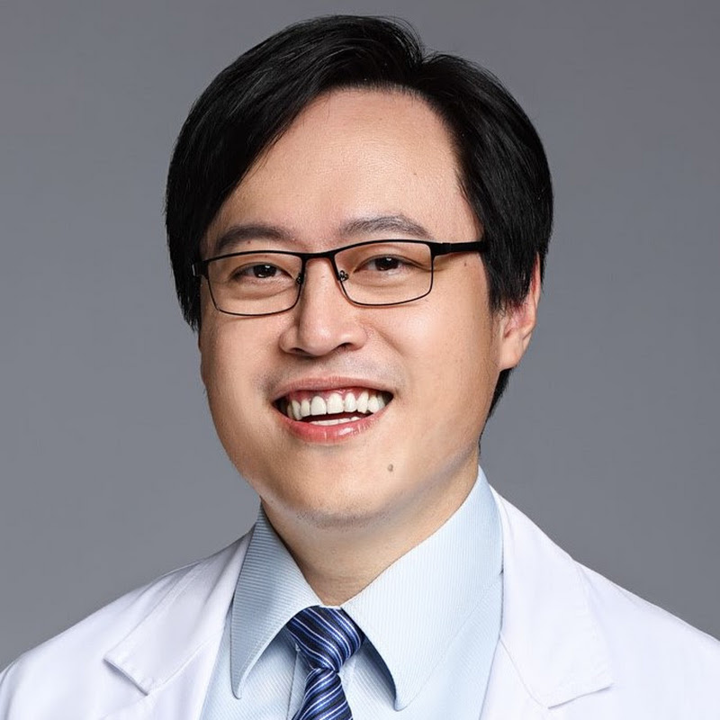 腫瘤科吳教恩醫師 Logo