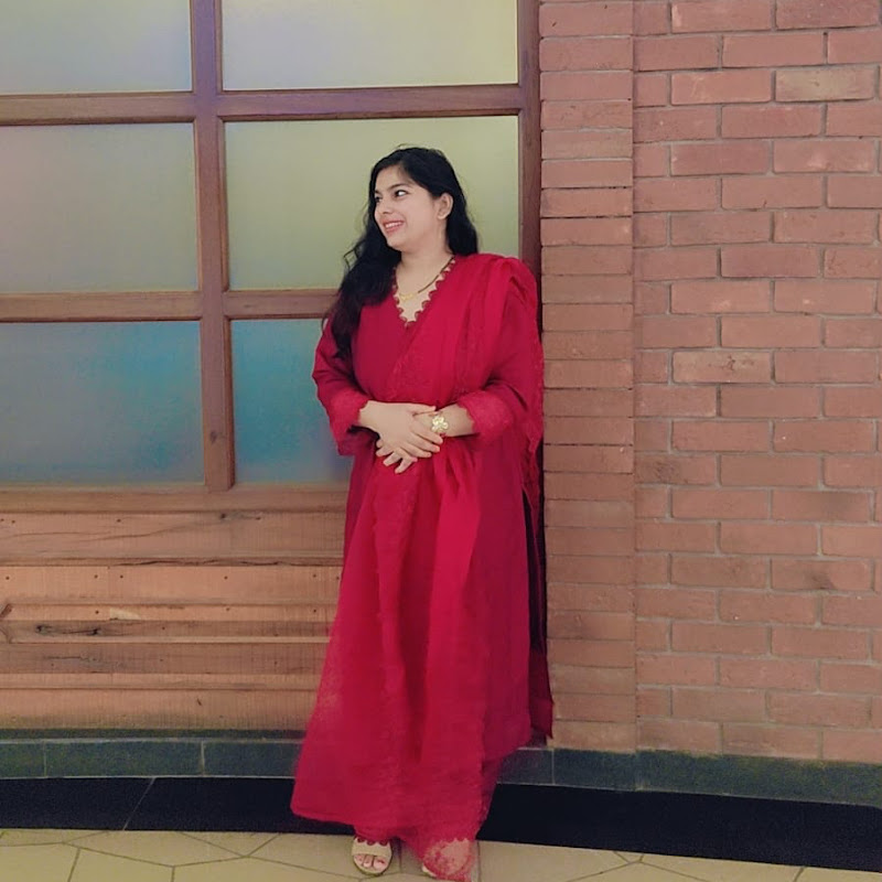 Urban Desi Girl Rashmi Pathak