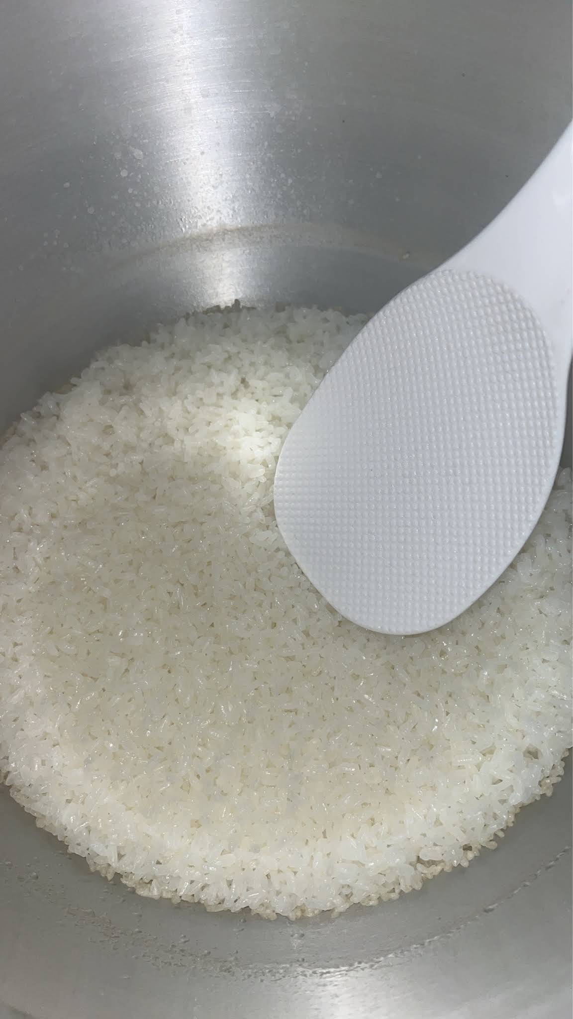 Post from 羽釜と薪で炊き上げた絶品ごはんで作るおにぎり屋 【薪炎 