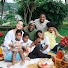 jAgwNDkv28Q-channel-avatar-Meet The Mitchells