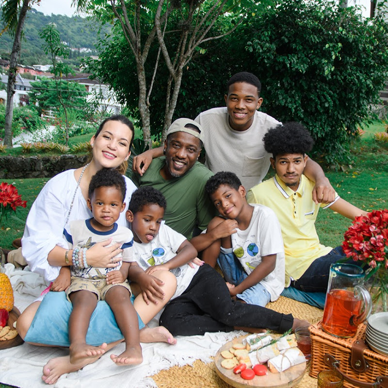 Meet The Mitchells