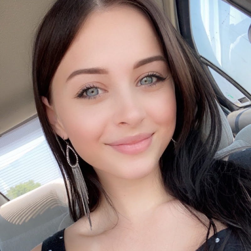 LeahNicole