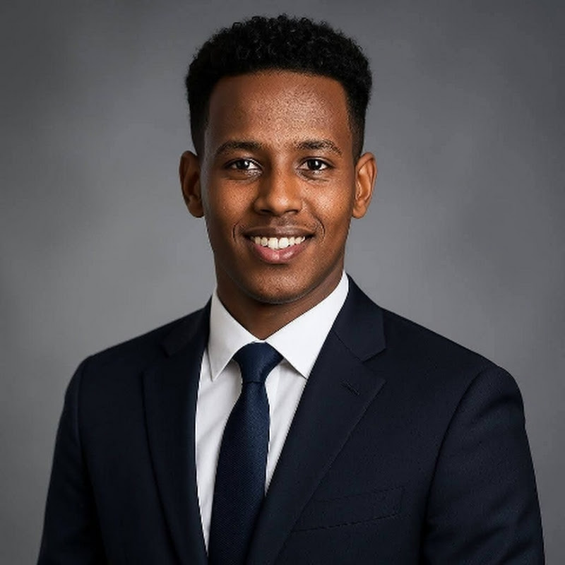 Hire QAMADÍ VÁĻÓĜS — Business & Finance YouTube creator for sponsorships