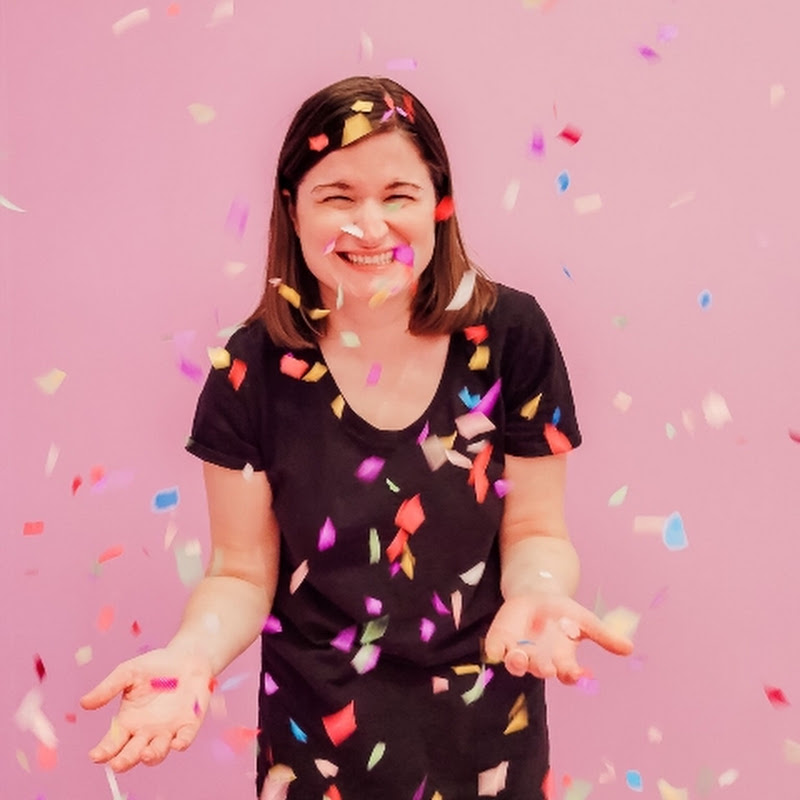 Erin | Flying Off the Bookshelf