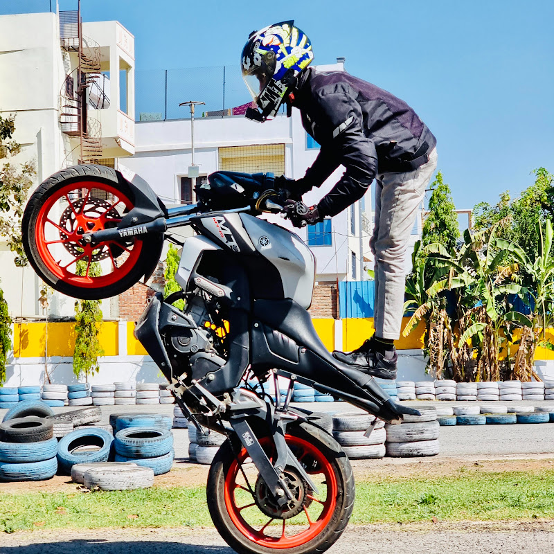 SASHI YADAV STUNTS