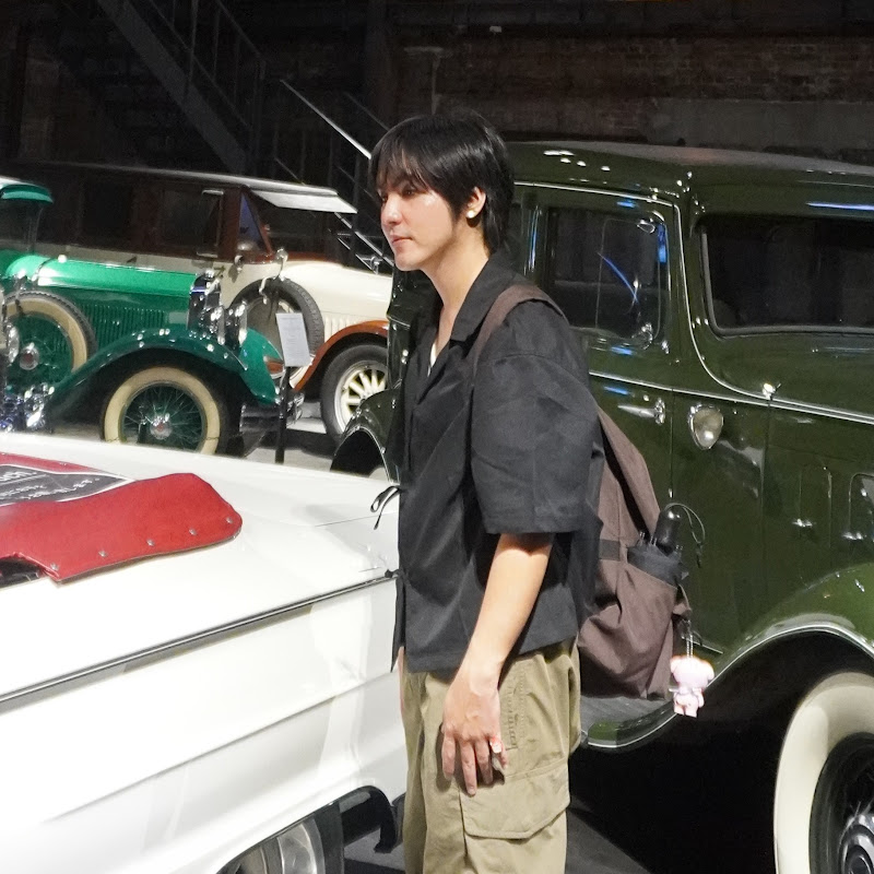 Emir | Travel & Lifestyle channel avatar