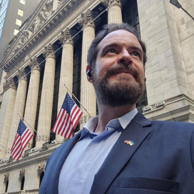 Bullmarket Lifestyle by Daniel Wilhelmi