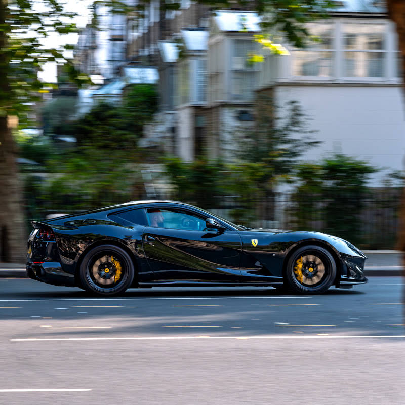 Supercars And Lifestyle