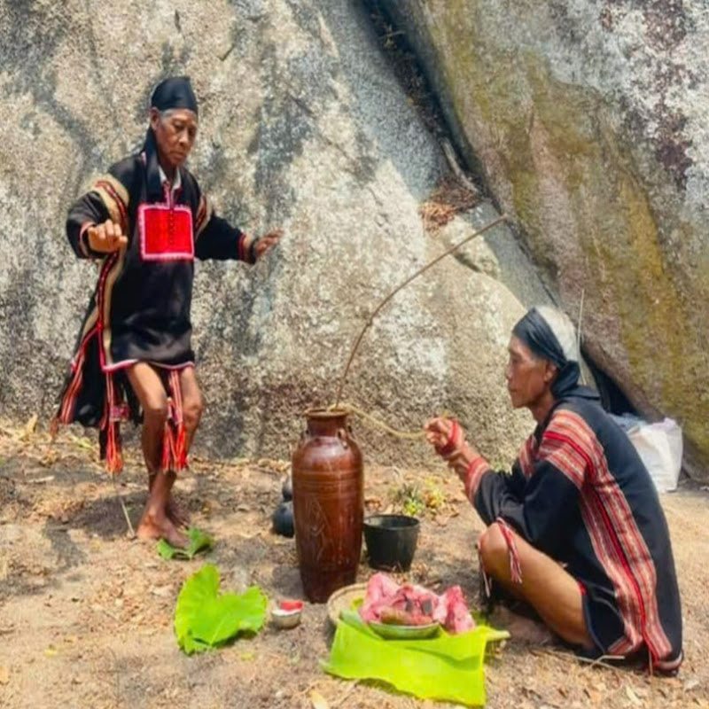 Phong Tục Tây Nguyên