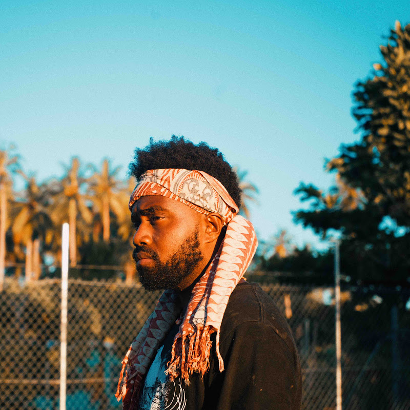 Tonton Malele - Topic