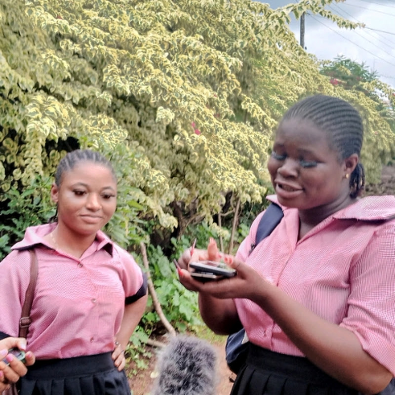 STUDENTS COMEDY  CLINIC