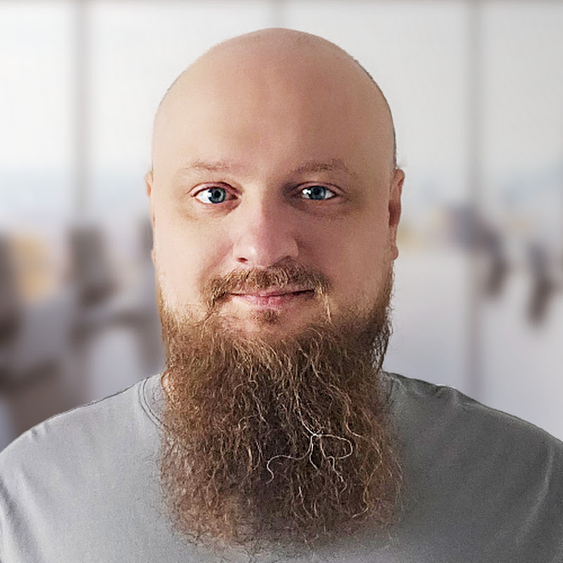 Александр, айти-наставник Logo