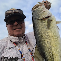 Urban bayou fishing (Darryl Cox)
