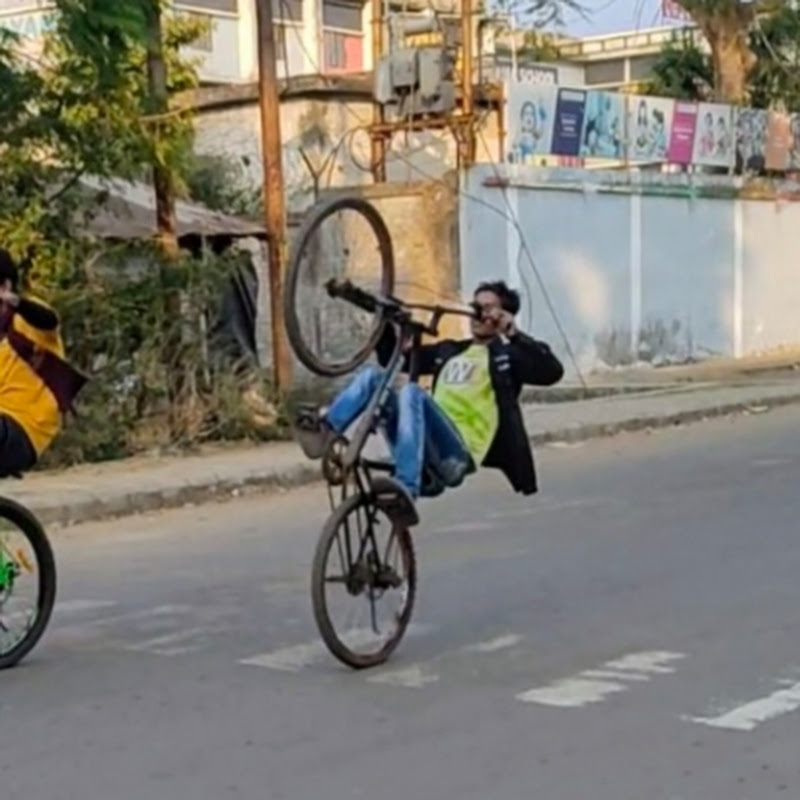 Hire MTB SMAIL 100K — Cycling (Road, Mountain, BMX) YouTube creator for sponsorships