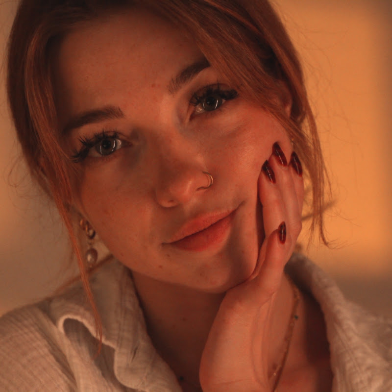Its_Bunnii ASMR - Topic