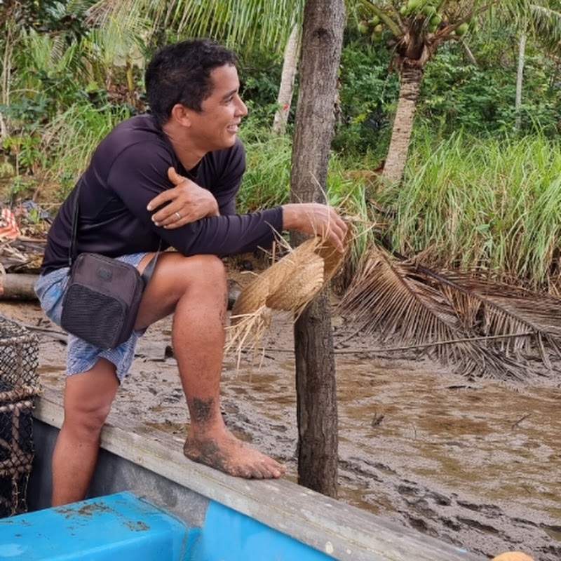 viver é uma aventura Logo