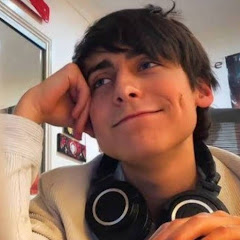 ☔tua y Aidan Gallagher✨