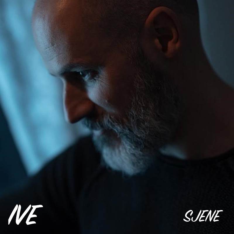 IVE - Topic