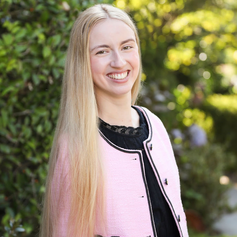 Sarah Todd Hammer Logo