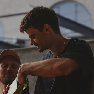 UCReZoVD92dPWN387HsePfAg YouTube channel image