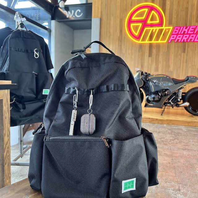 徳井video awesome backpack(大)リュック　新品未使用