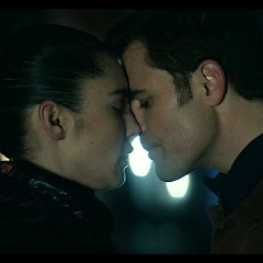 Kirk and La'An