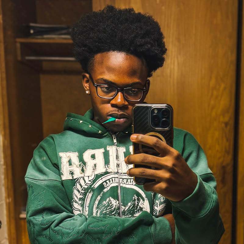 901•Devin