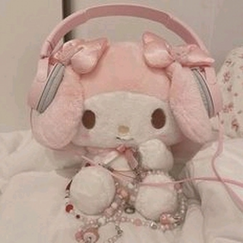⋆. 𐙚 ̊. 𝐇𝐞𝐲 𝐌𝐞𝐥𝐨𝐝𝐲 — ☆