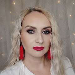 blonde girl beauty blog