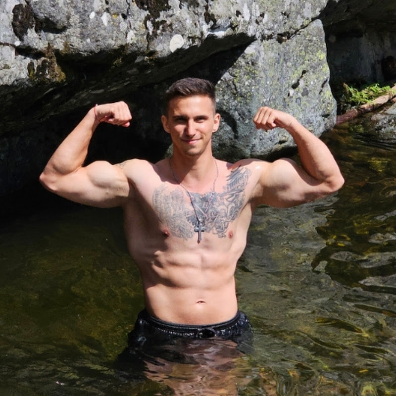 MIKE Dyakov