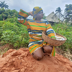 Nigerian village lifewith Red