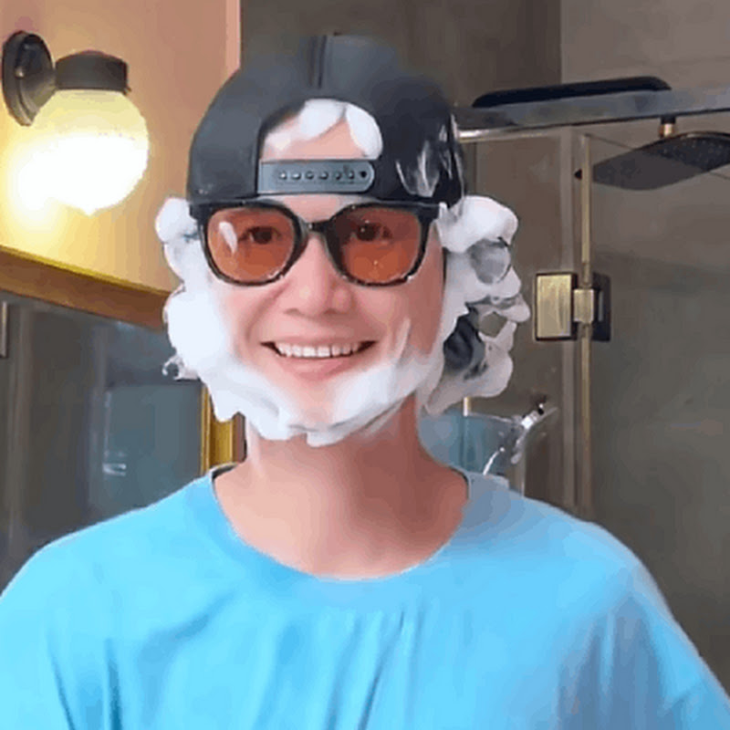 Lucy and Dad's Funny Show