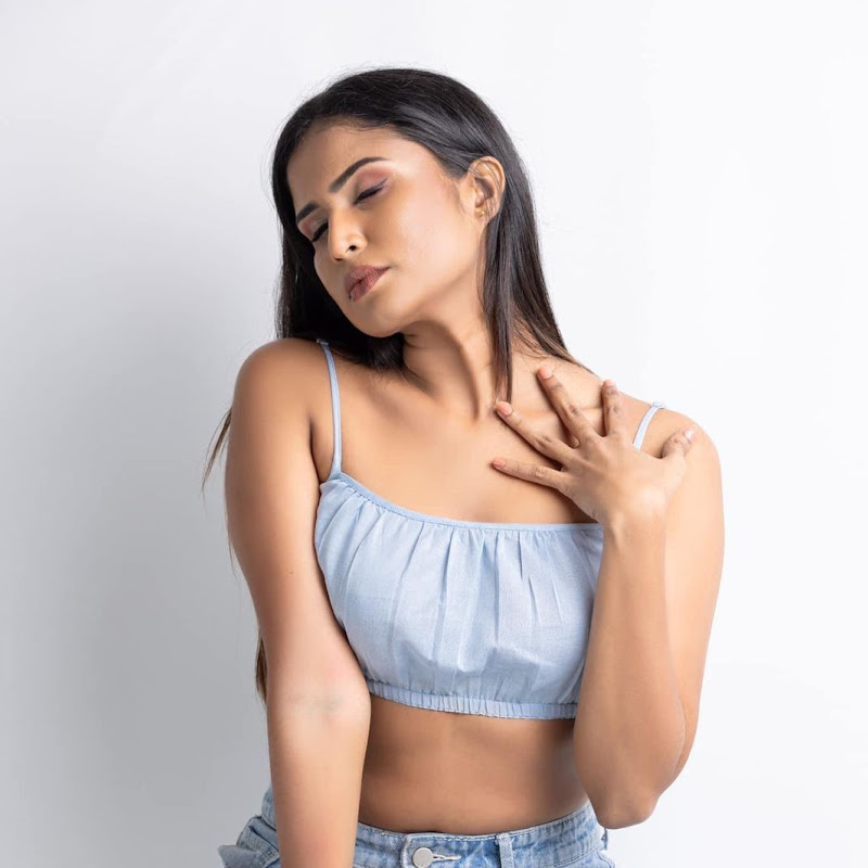 Poornima Videshika - Poony