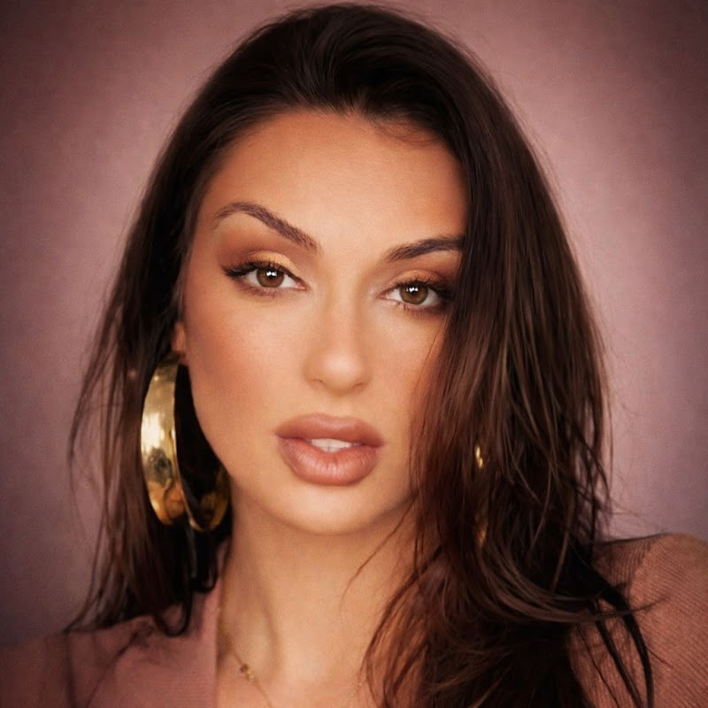 Caroleen - كارولين