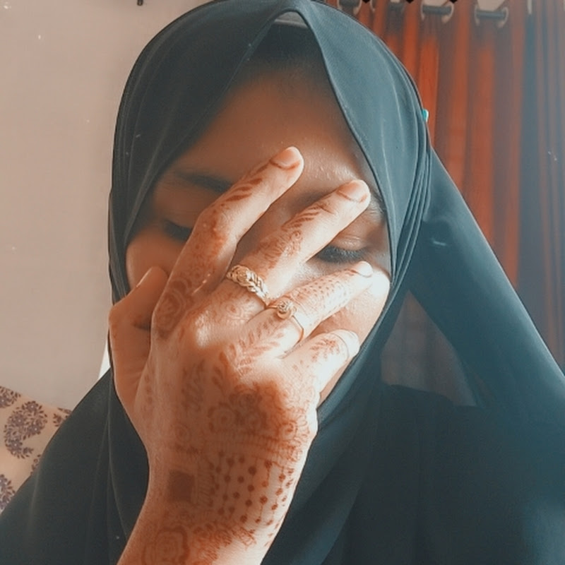 ayesha_z_world 
