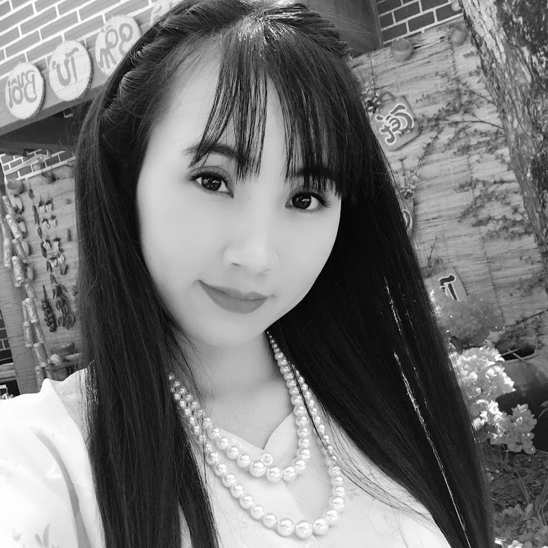 Nguyệt Trần LMoon beauty Center