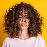 Curly Wrld profile