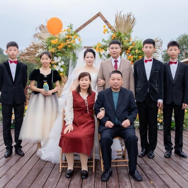 四胞胎的超级奶哥