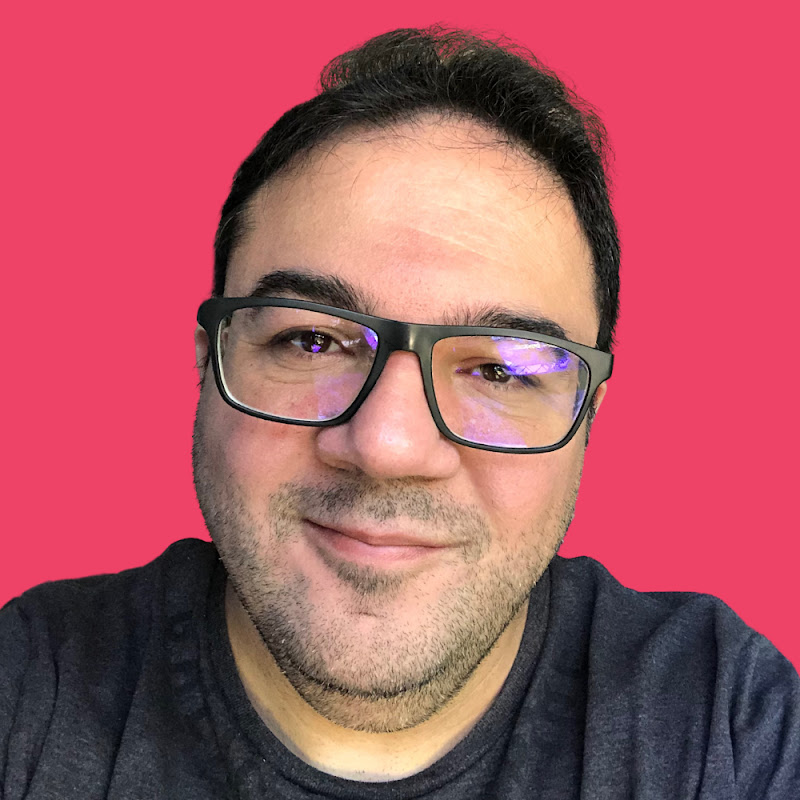 Teacher Thiago Pinto