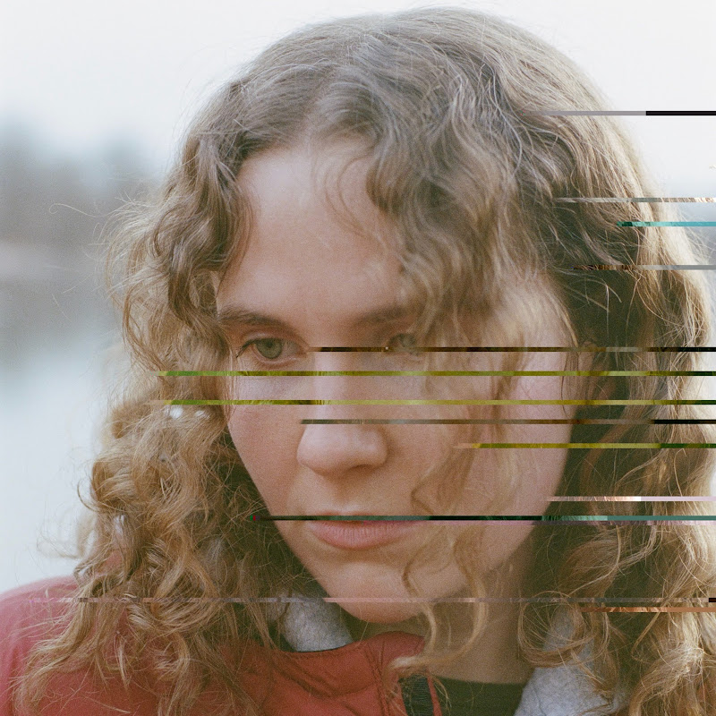 Annabelle Dinda - Topic