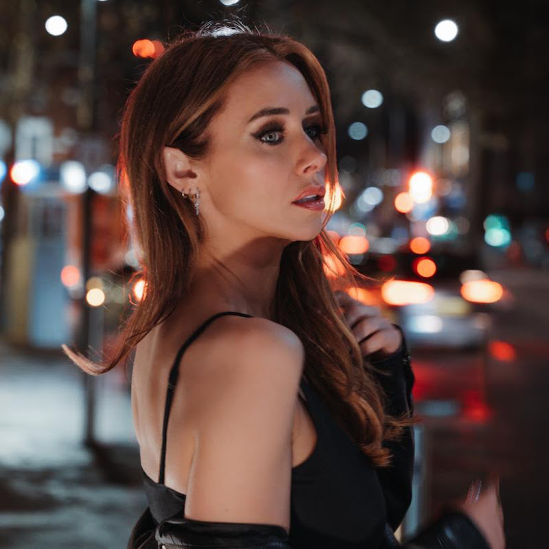 Una Healy