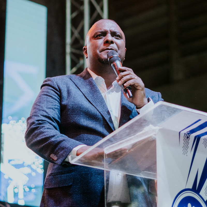 Pastor David Bierd