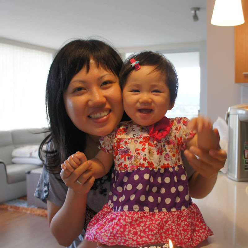 Hea mom移加睇紐澳 Logo