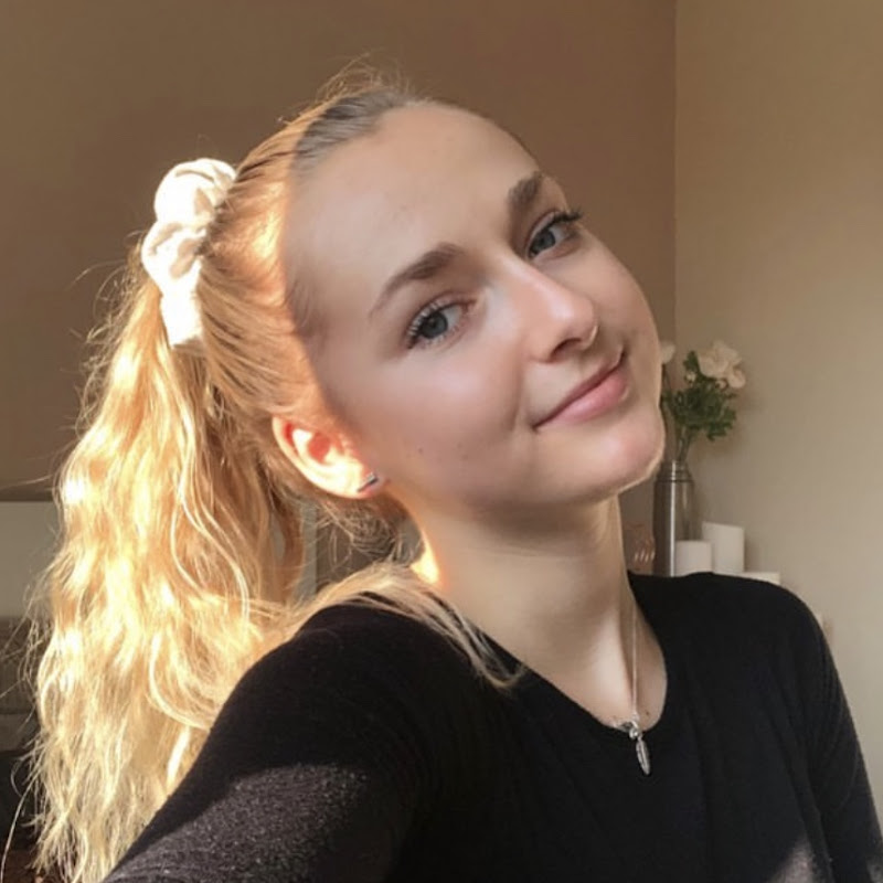Indecisively Ella