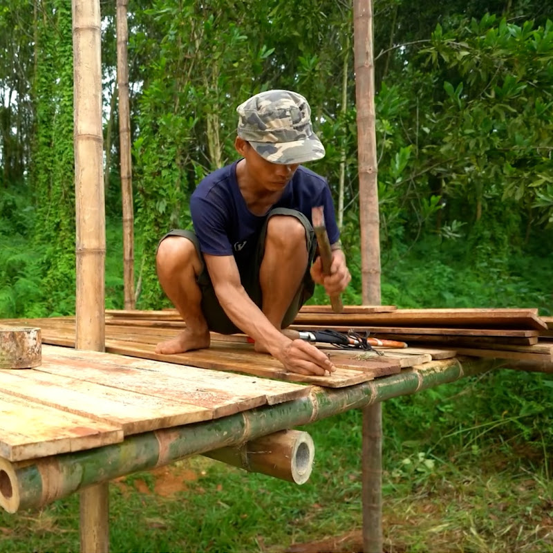 Backwoods Builders Logo