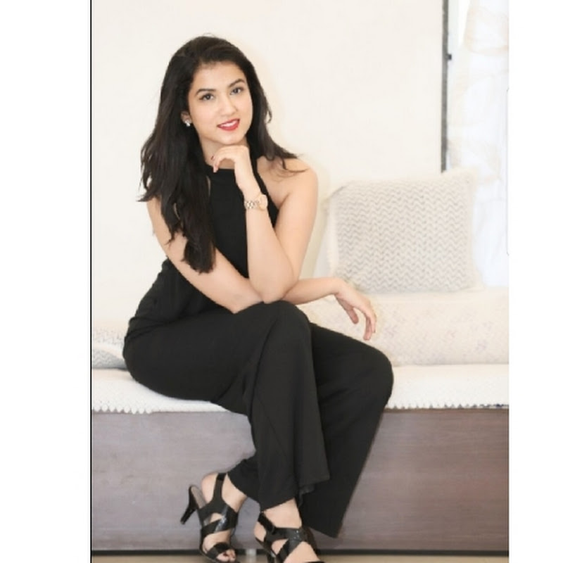 Aiishwaryaa makeup artistry 