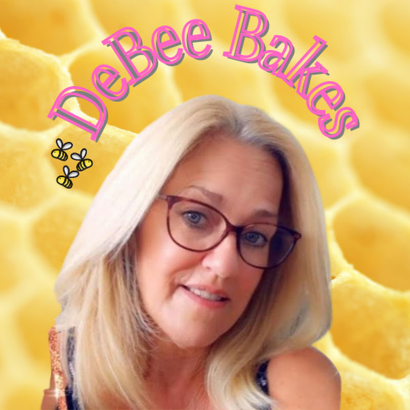 DeBee Bakes
