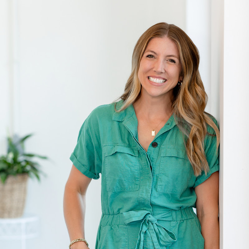 Katie Hake / Fit Friends Happy Hour Podcast