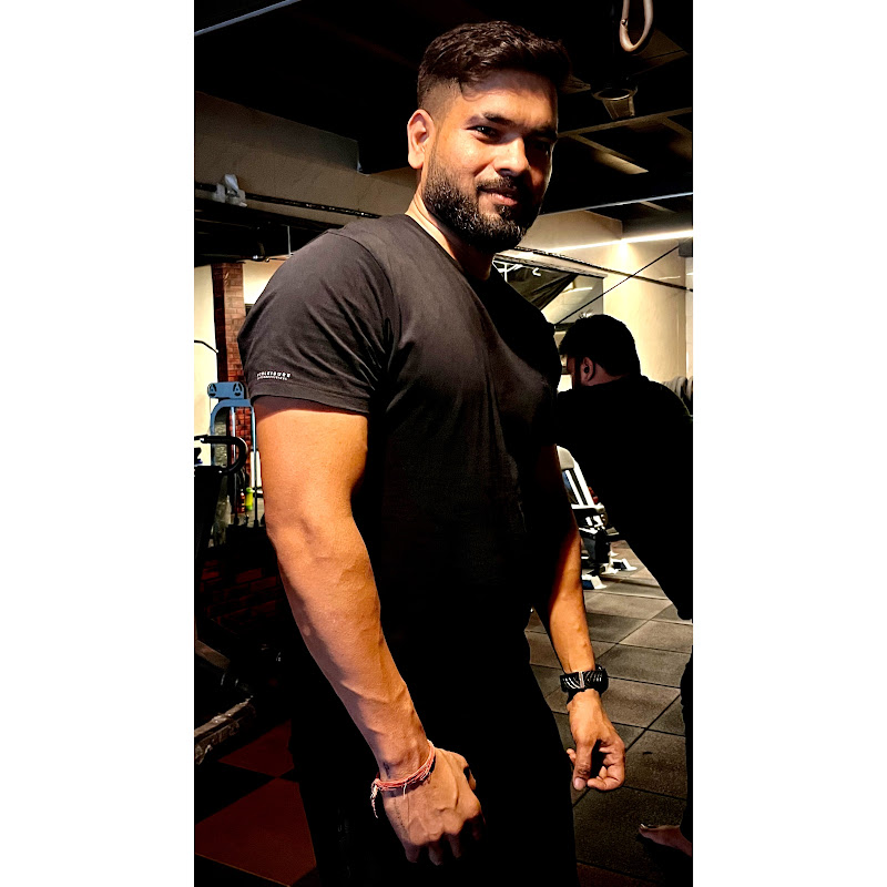 AV Fitness By Vikas Yadav