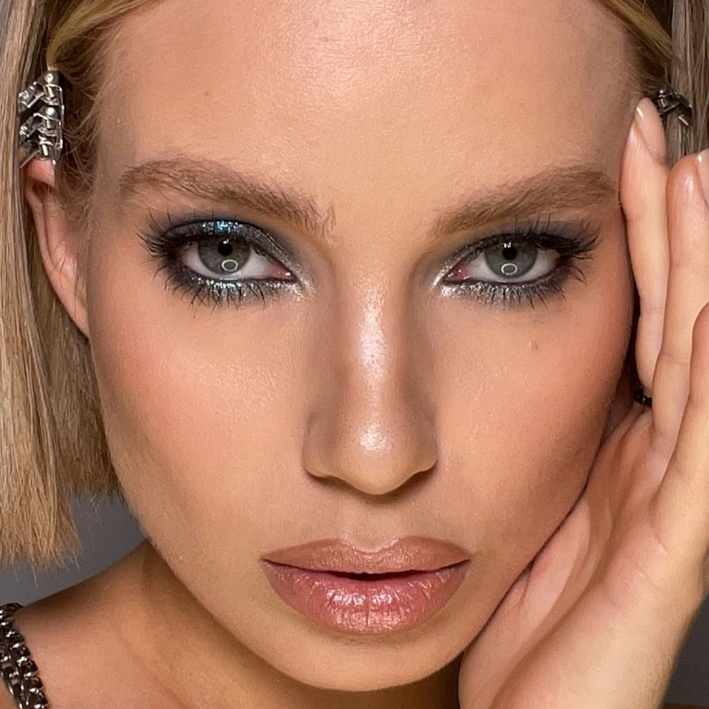 BeautyBloom: Makeup Mastery & Inspiring Looks